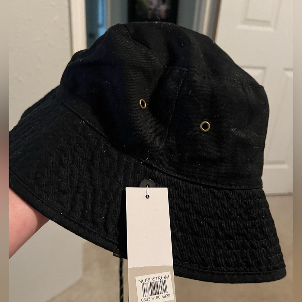 Nordstrom brand bucket hat new with tags